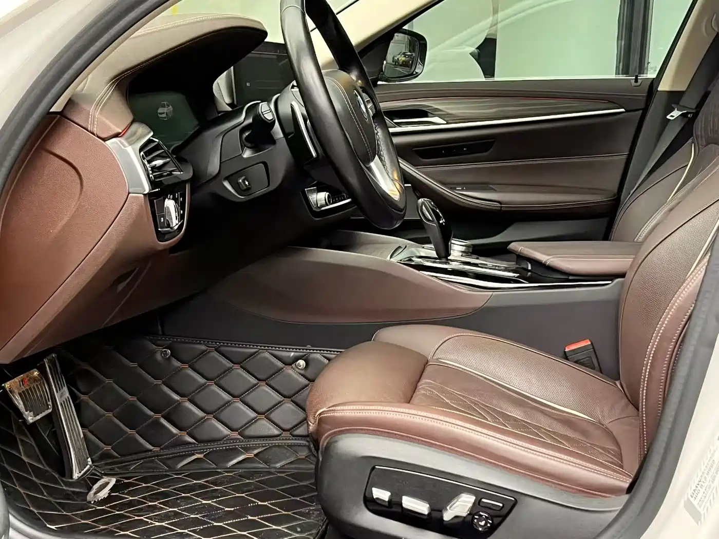 BMW 5 Series 2020 530Li Leading Luxury Package фото 4