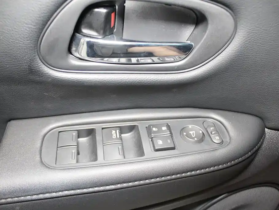 Photo 13 - Honda Vezel