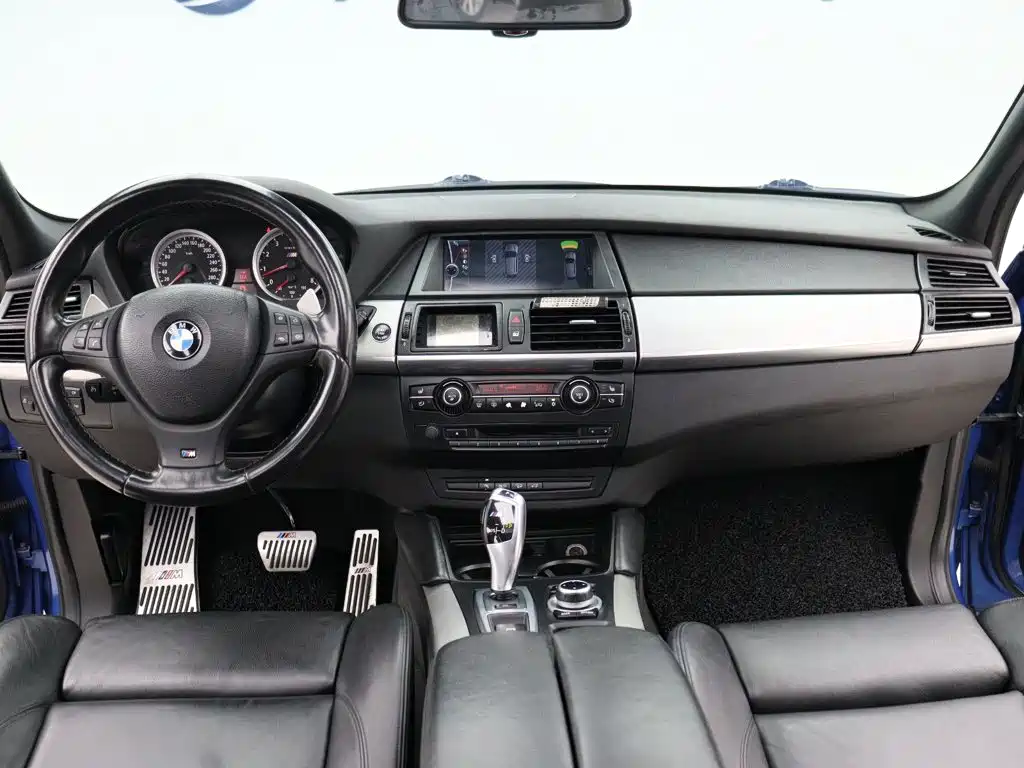 Фото 13 - BMW X5 M