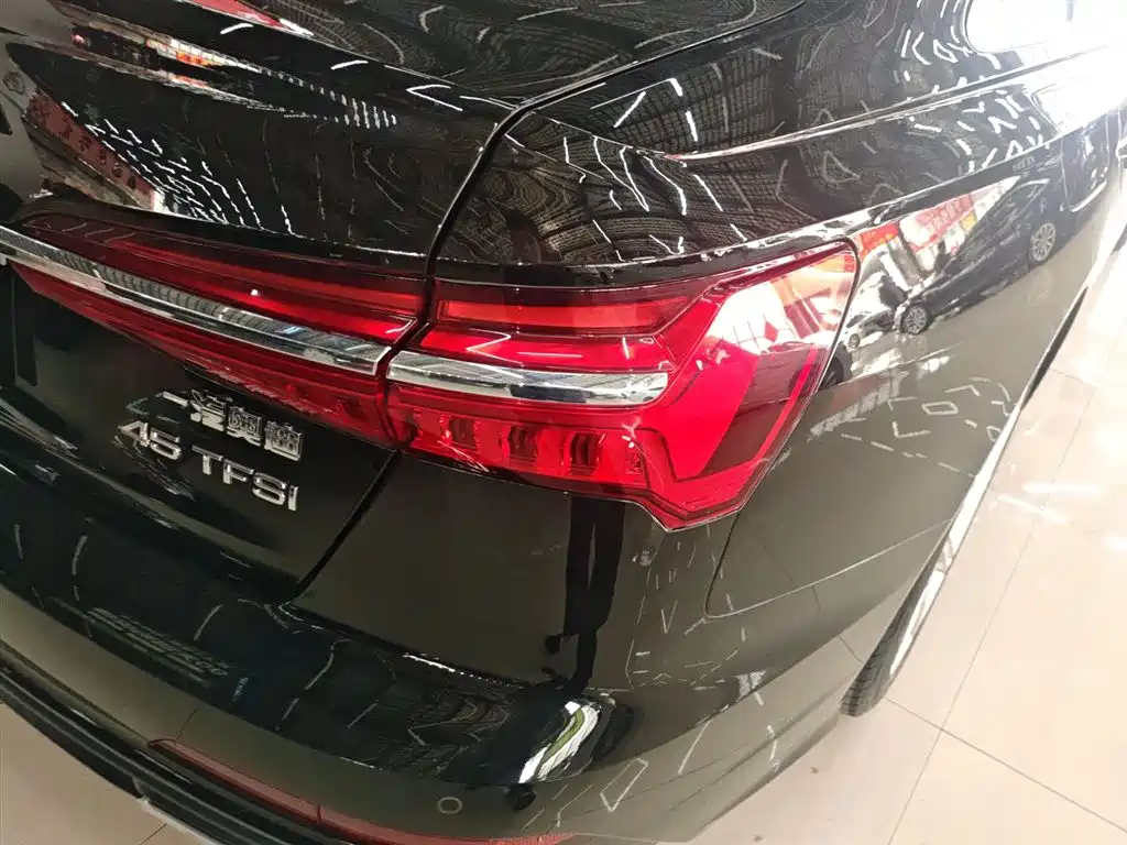 Audi A6L 2022 45 TFSI Premium Dynamic фото 24