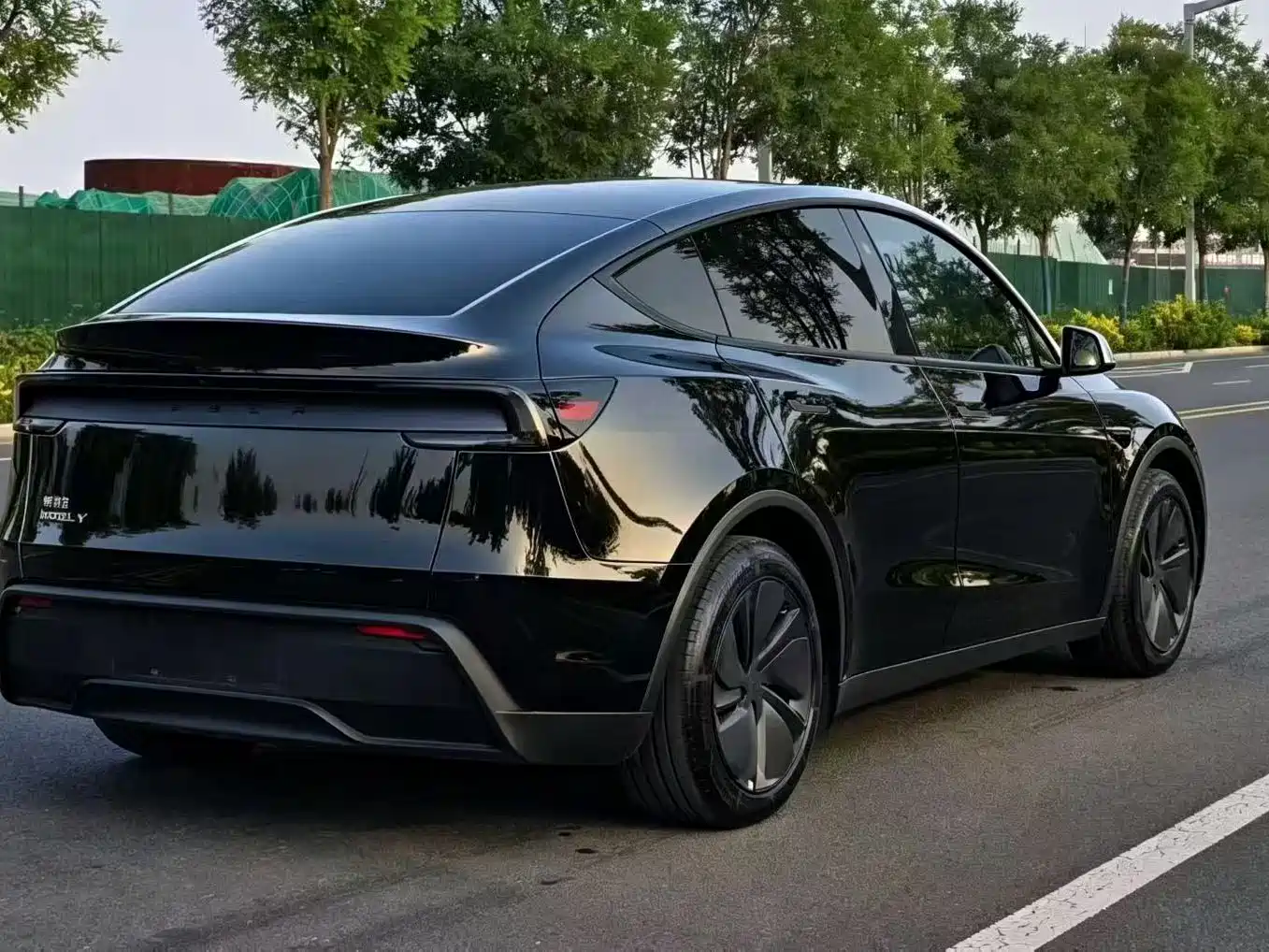 Tesla Model Y 2026 2026 Rear-Wheel Drive