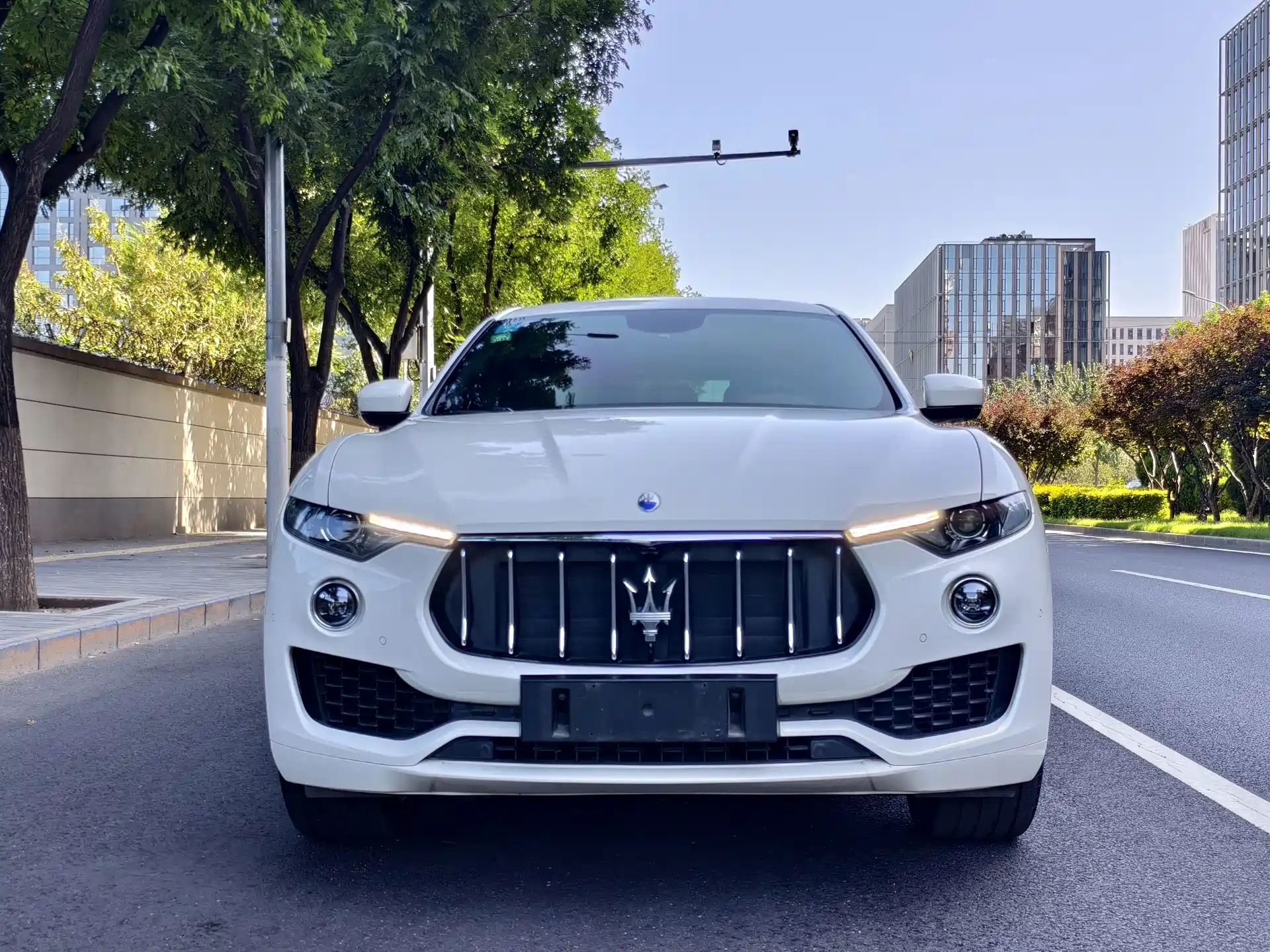 صورة 2 - Maserati Levante
