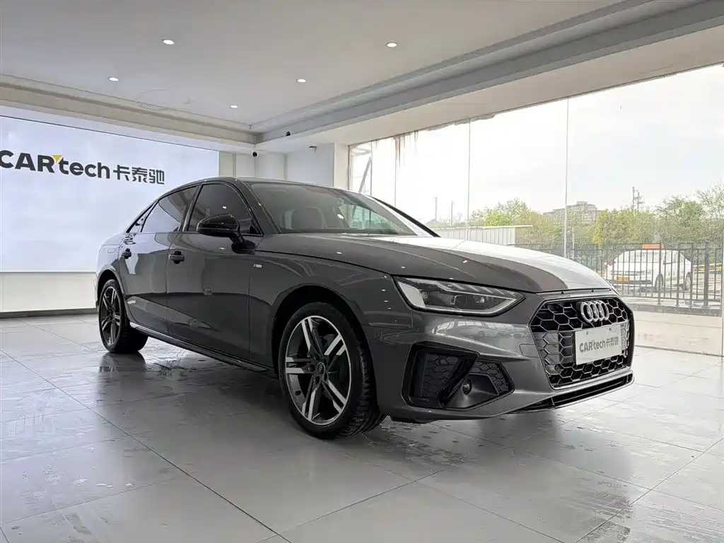 Audi A4L 2022 40 TFSI Luxury Dynamic фото 2