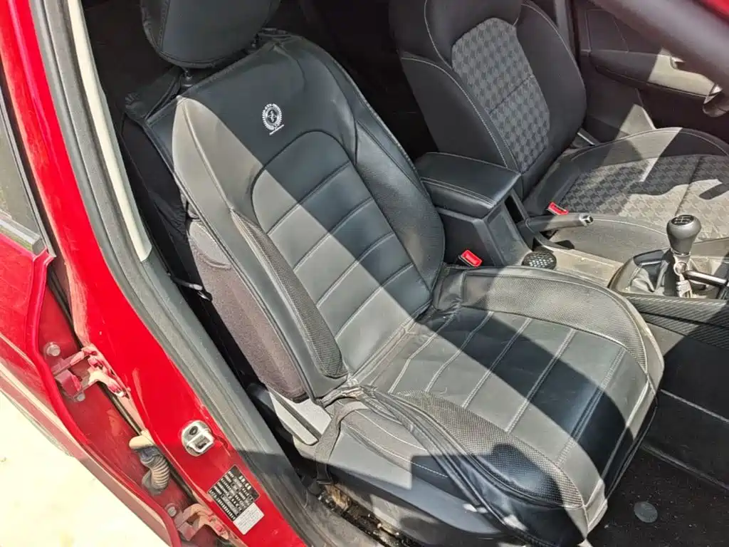 MG ZS 2020 2019 1.5L Manual 65-inch Panoramic Sunroof Global Edition (China VI)