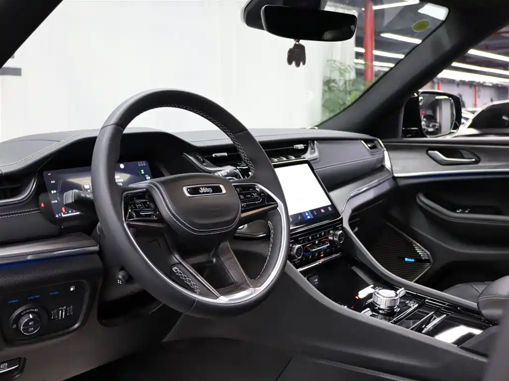 JEEP GRAND CHEROKEE 4XE