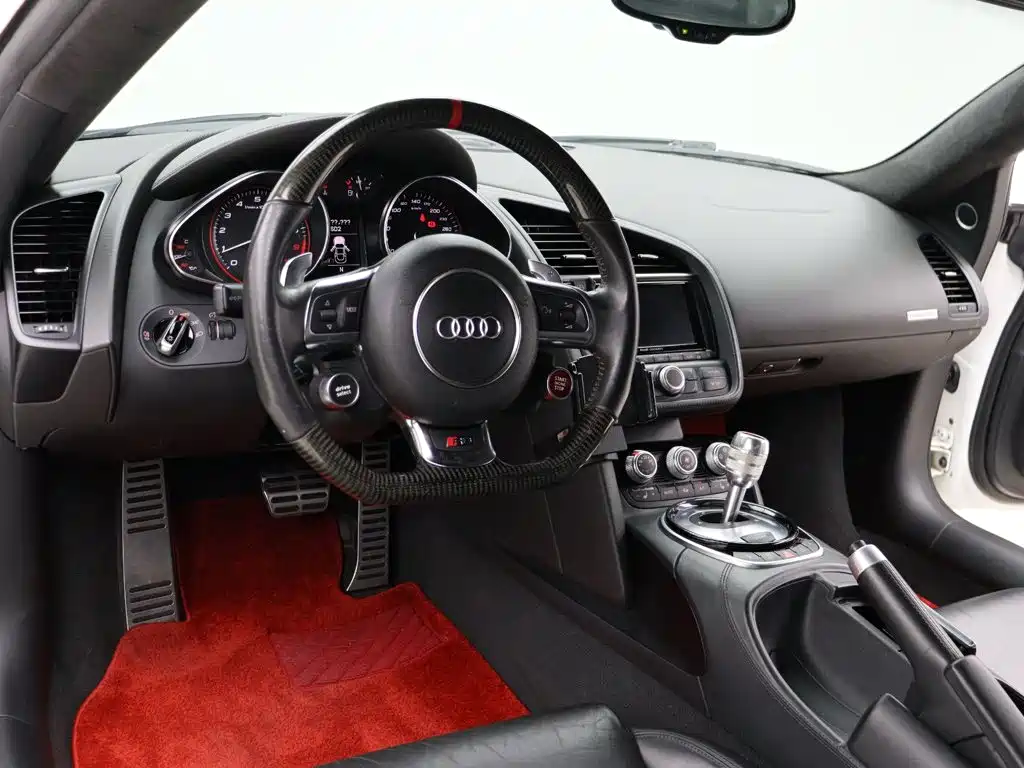 Фото 7 - Audi R8