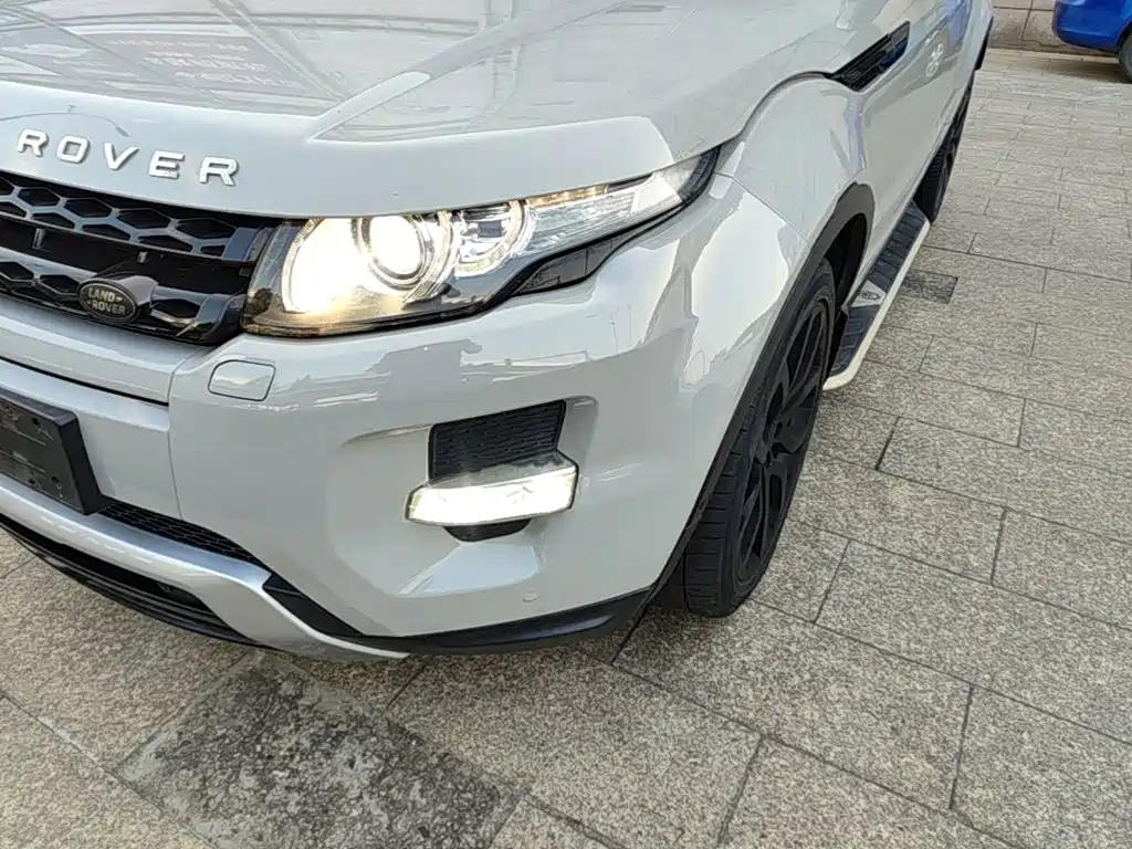Land Rover Range Rover Evoque (Import) 2014 2014 2.0T 5-door Brilliance Sport