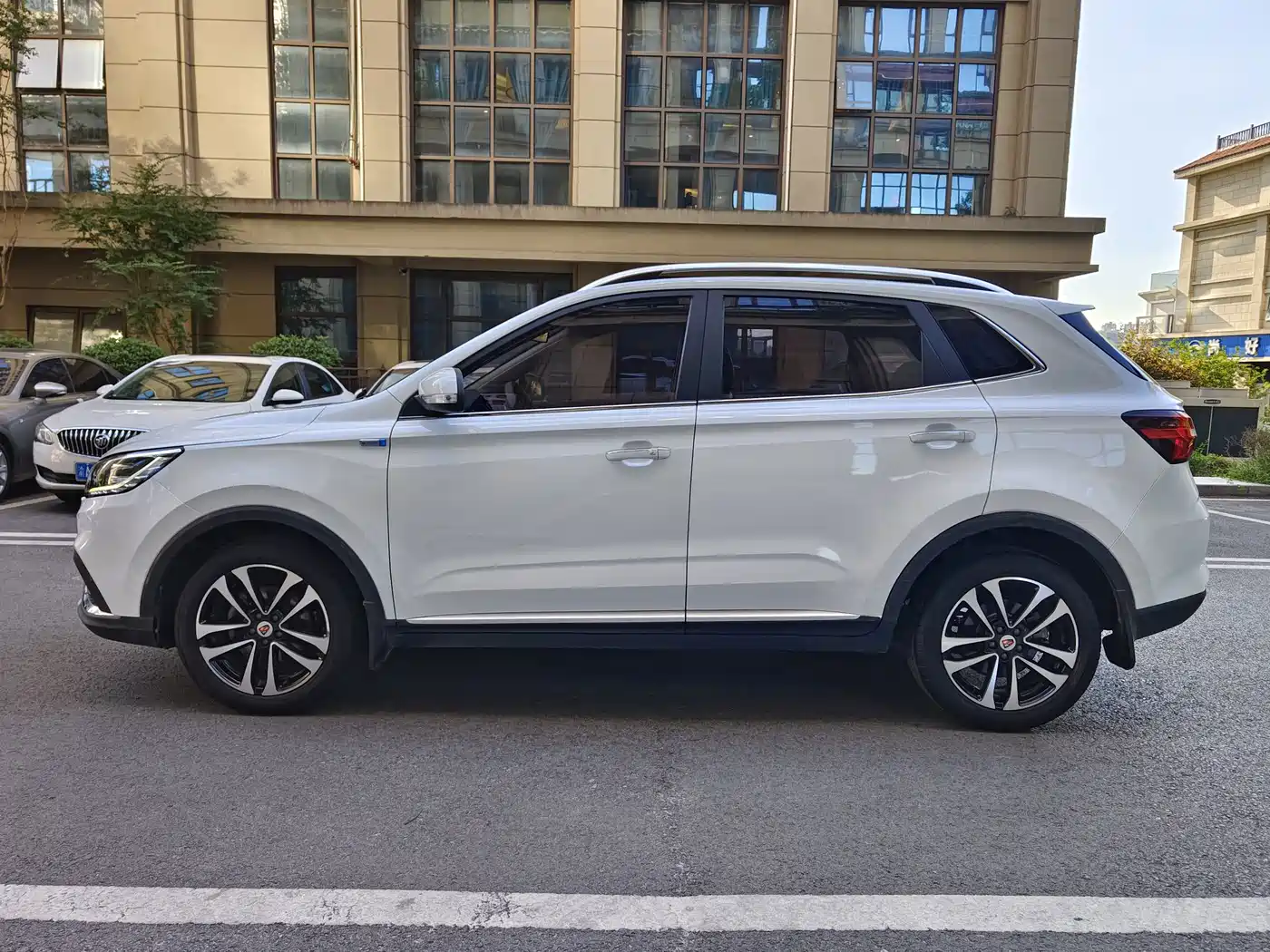 Roewe RX3 2018 2018 1.6L CVT Flagship