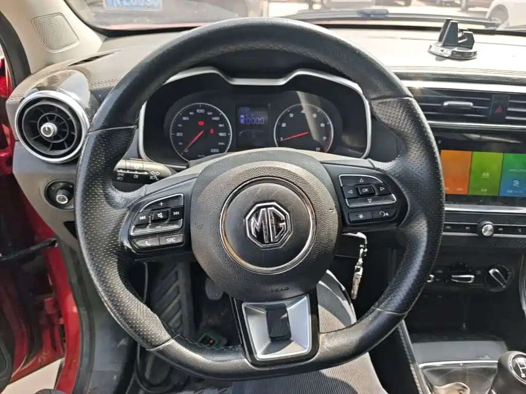 MG ZS 2020 2019 1.5L Manual 65-inch Panoramic Sunroof Global Edition (China VI)