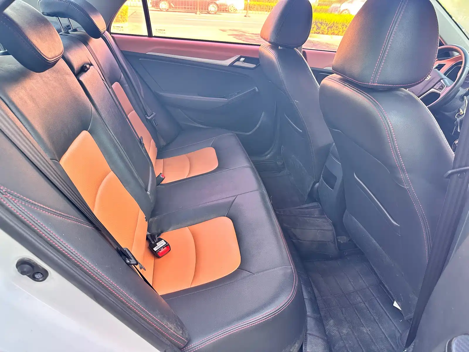 Фото 9 - Geely Vision