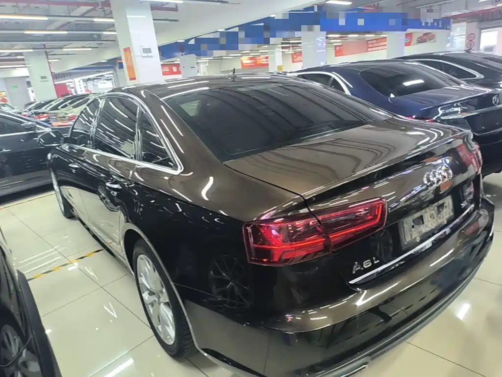 Фото 23 - Audi A6L