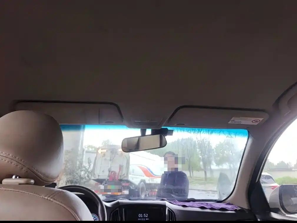 Photo 13 - Baojun 730