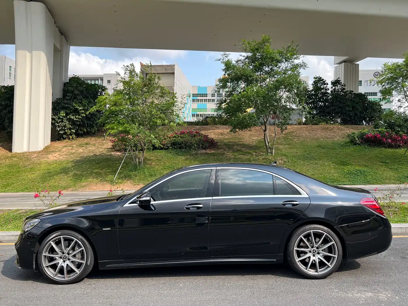 Mercedes-Benz S-Class 2020 S 450 L 4MATIC Collector's Version фото 4