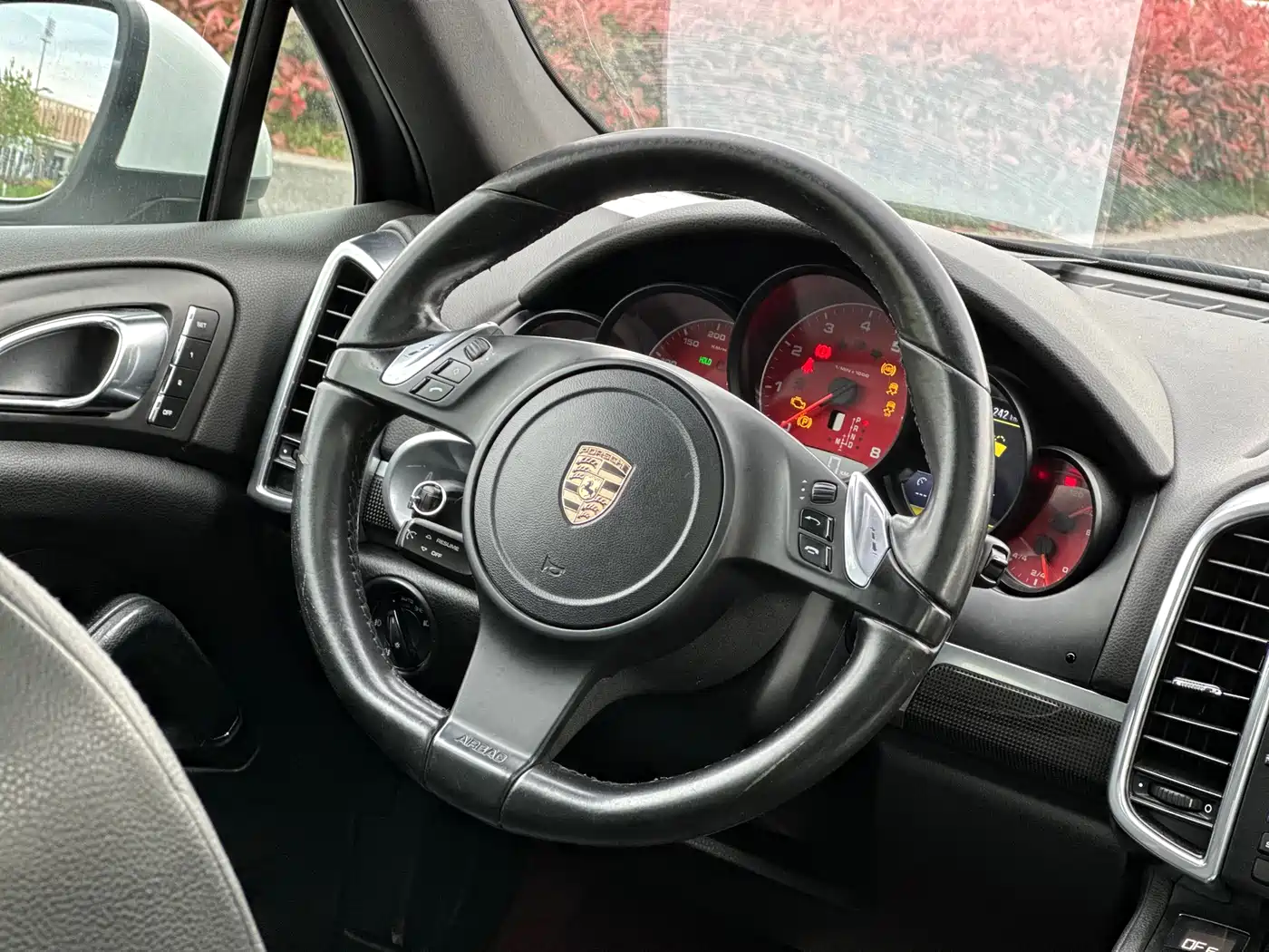 Porsche Cayenne 2011 Cayenne 3.0T фото 15
