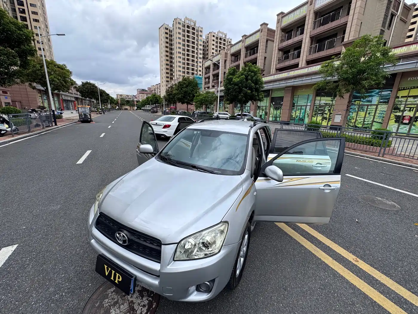 Toyota RAV4 (Import) 2011 2011 Base Model