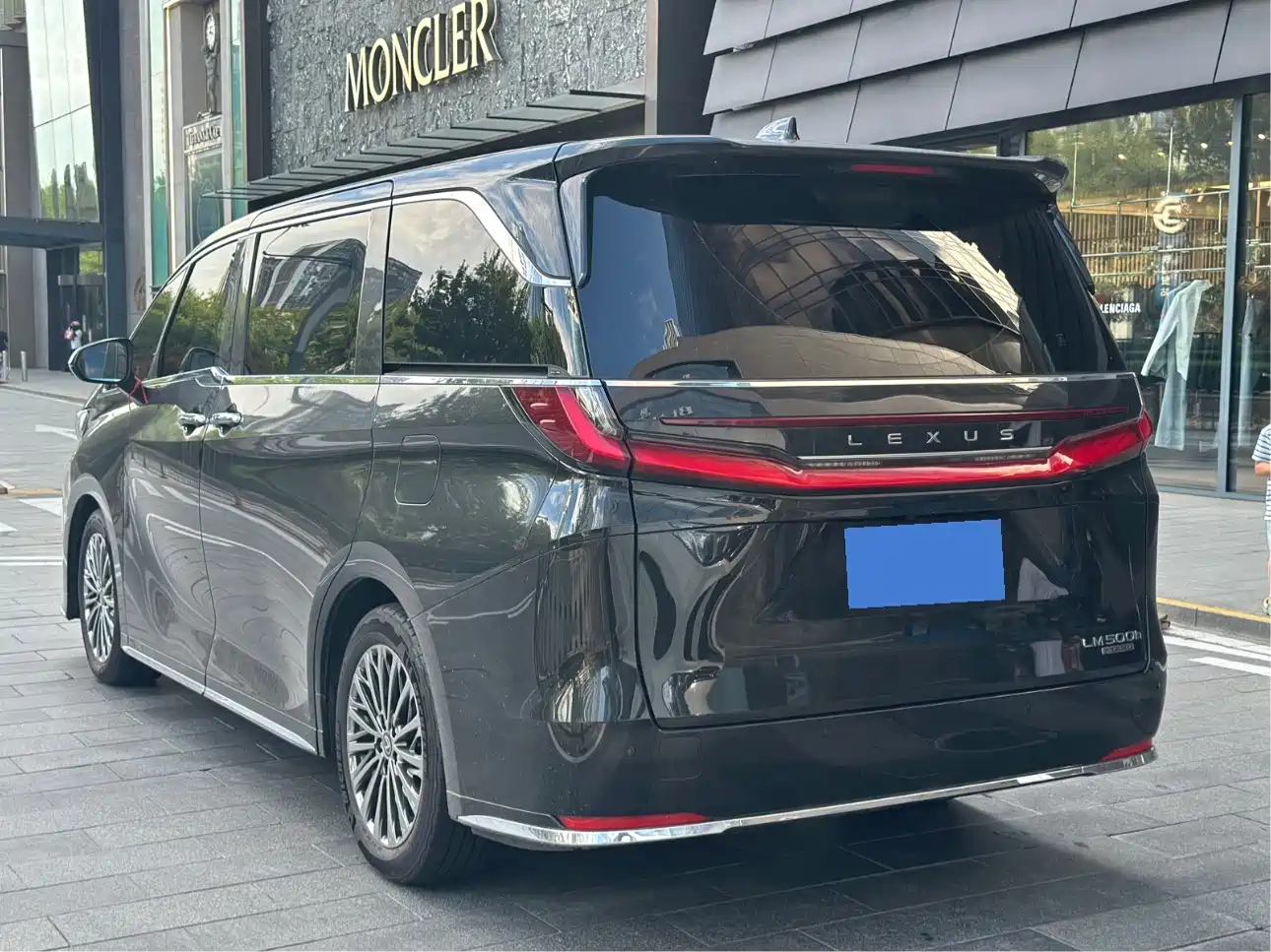 Lexus LM 2026 2025 Model 500h Six-Seater Prestige Edition