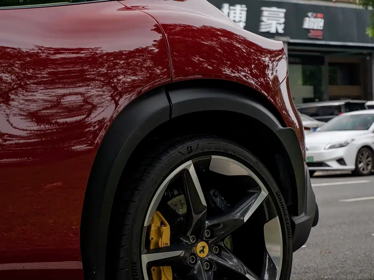 Ferrari Purosangue 2024 2023 6.5L V12