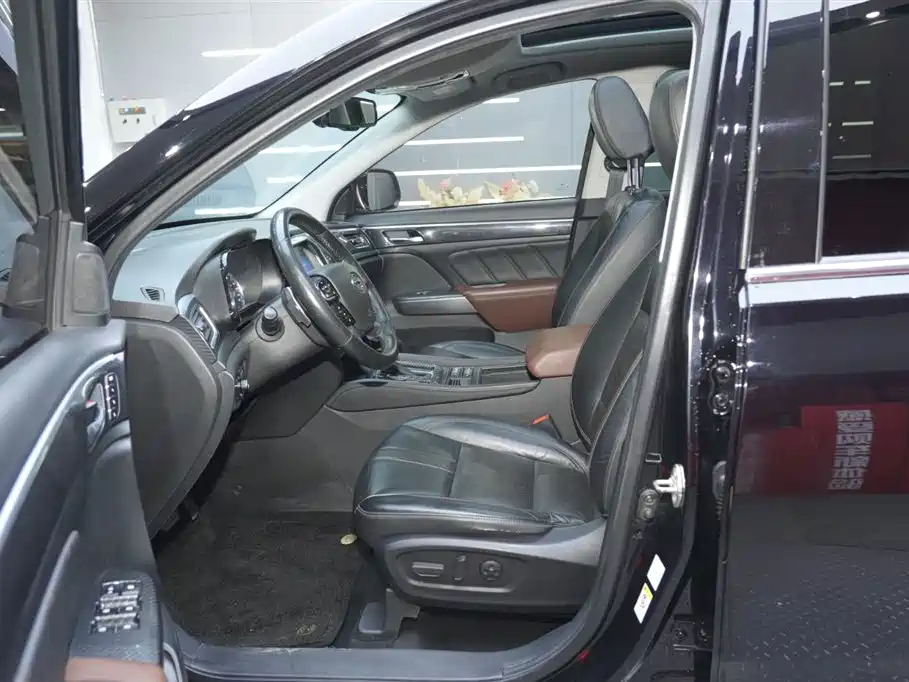 GAC Trumpchi Trumpchi GS7 2017 320T 2WD Luxury Smart Connect фото 16