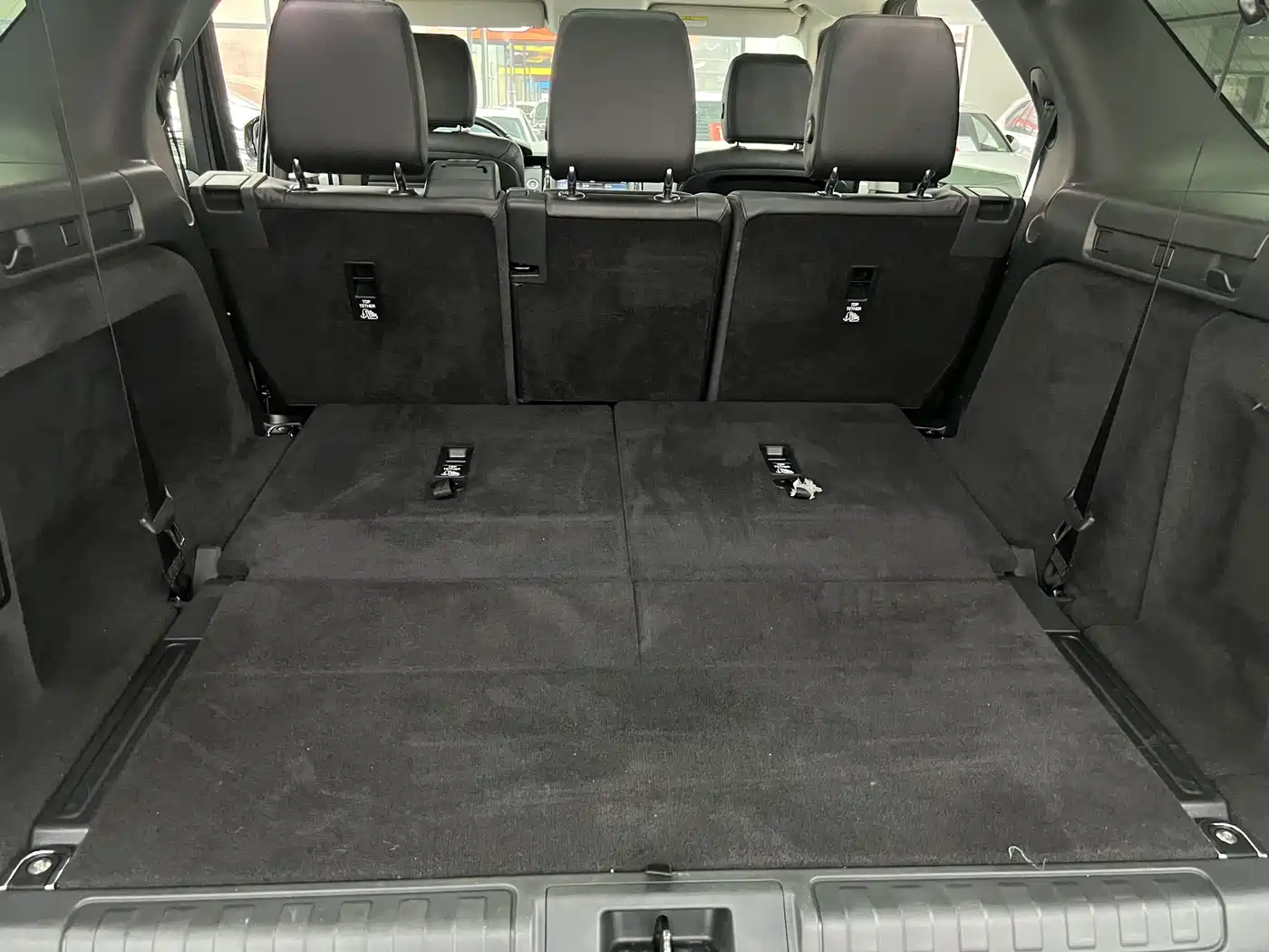 Land Rover Discovery 2018 2.0T SE фото 26
