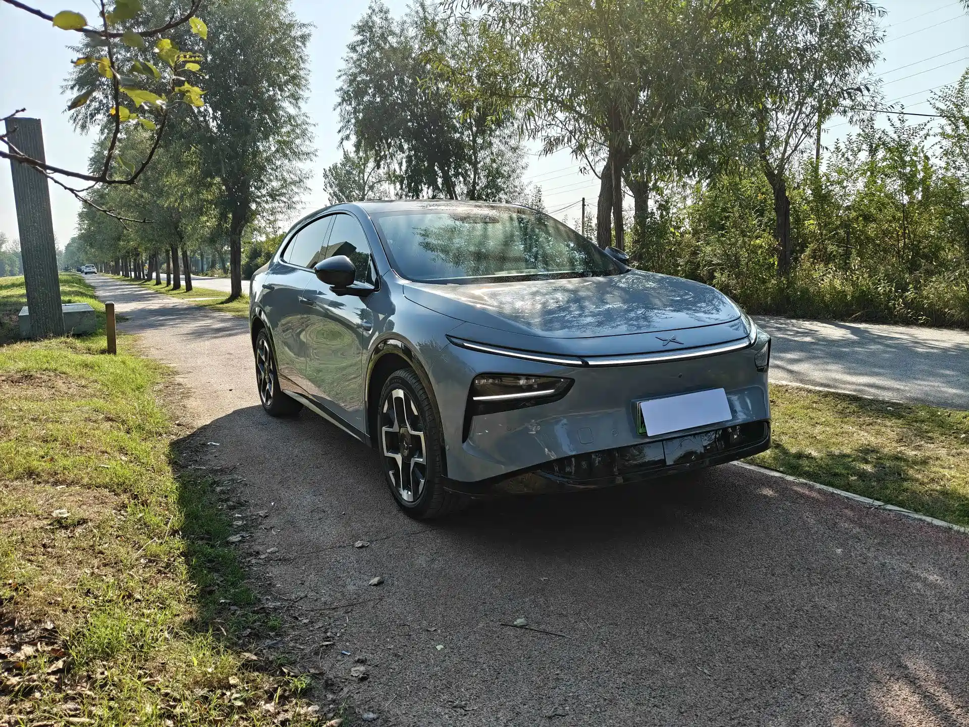 Фото 3 - XPeng G7