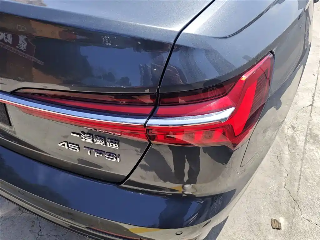 Audi A6L 2019 45 TFSI Premium Dynamic фото 8