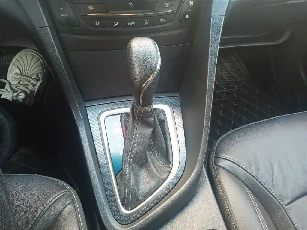 Buick Excelle 2019 18T Automatic Connected Elite (China V) фото 14