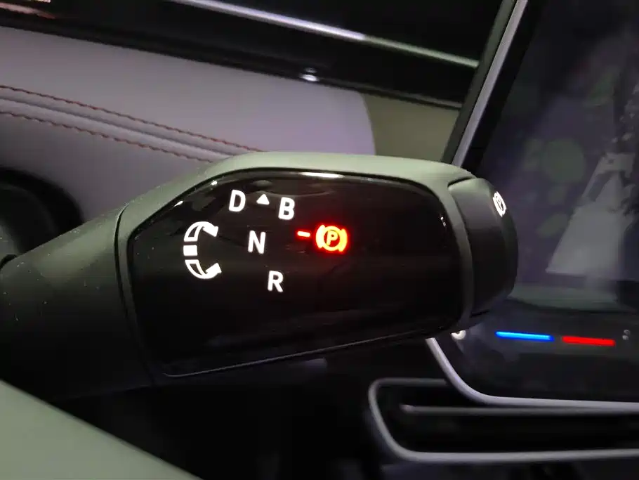 VOLKSWAGEN ID.7 VIZZION