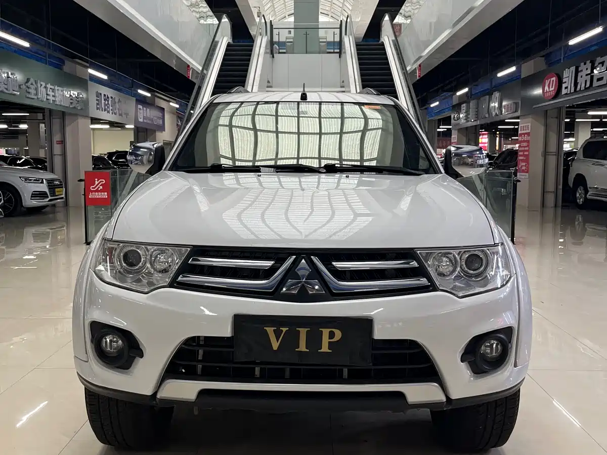 2016 Mitsubishi Pajero Sport