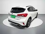 Photo 4 - Ford Focus Active