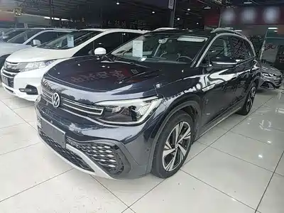 Volkswagen ID.6 CROZZ