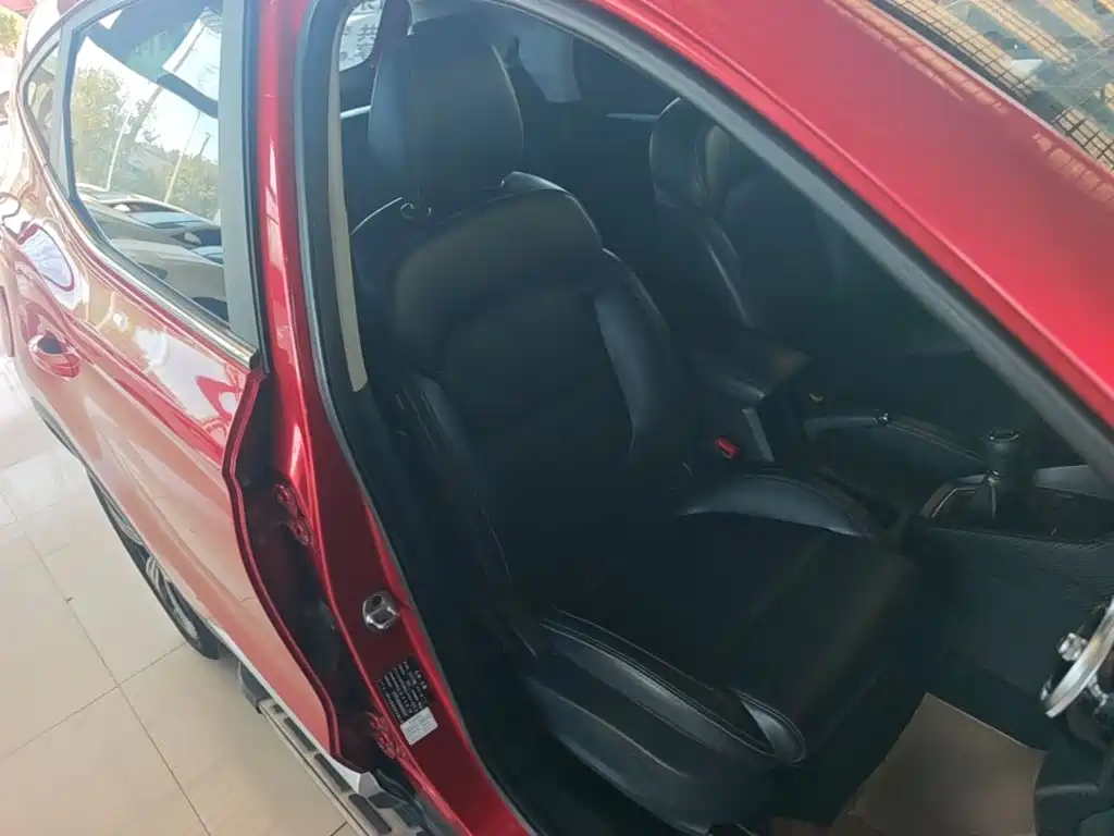 MG ZS 2017 2017 1.5L Manual Premium Internet Edition