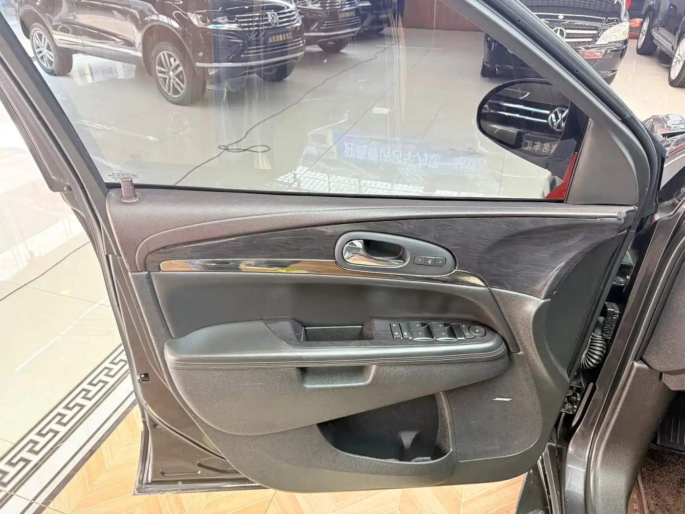 Buick Enclave 2014 3.6L 2WD Elite Comfort фото 8