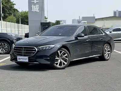 Mercedes-Benz E