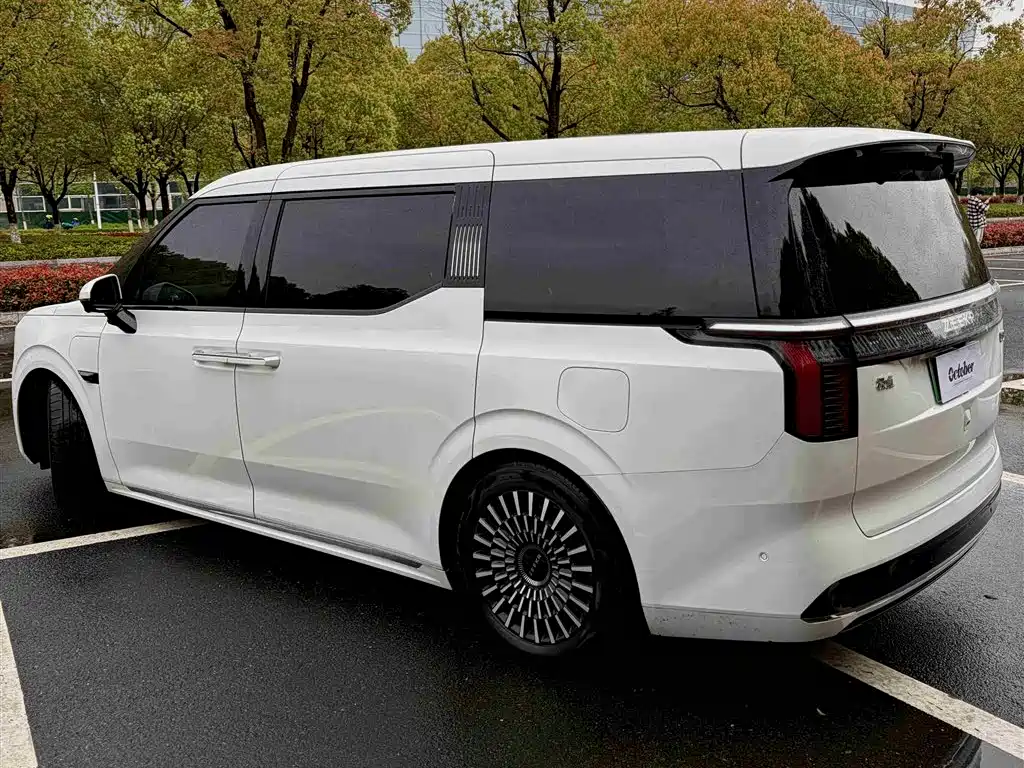 ZEEKR EXTREME KRYPTON 009