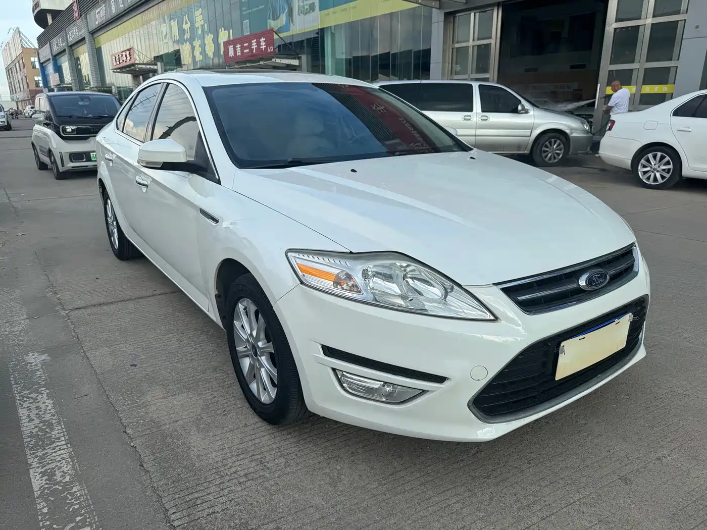 Ford Mondeo 2013 2013 2.3L Fashion Model