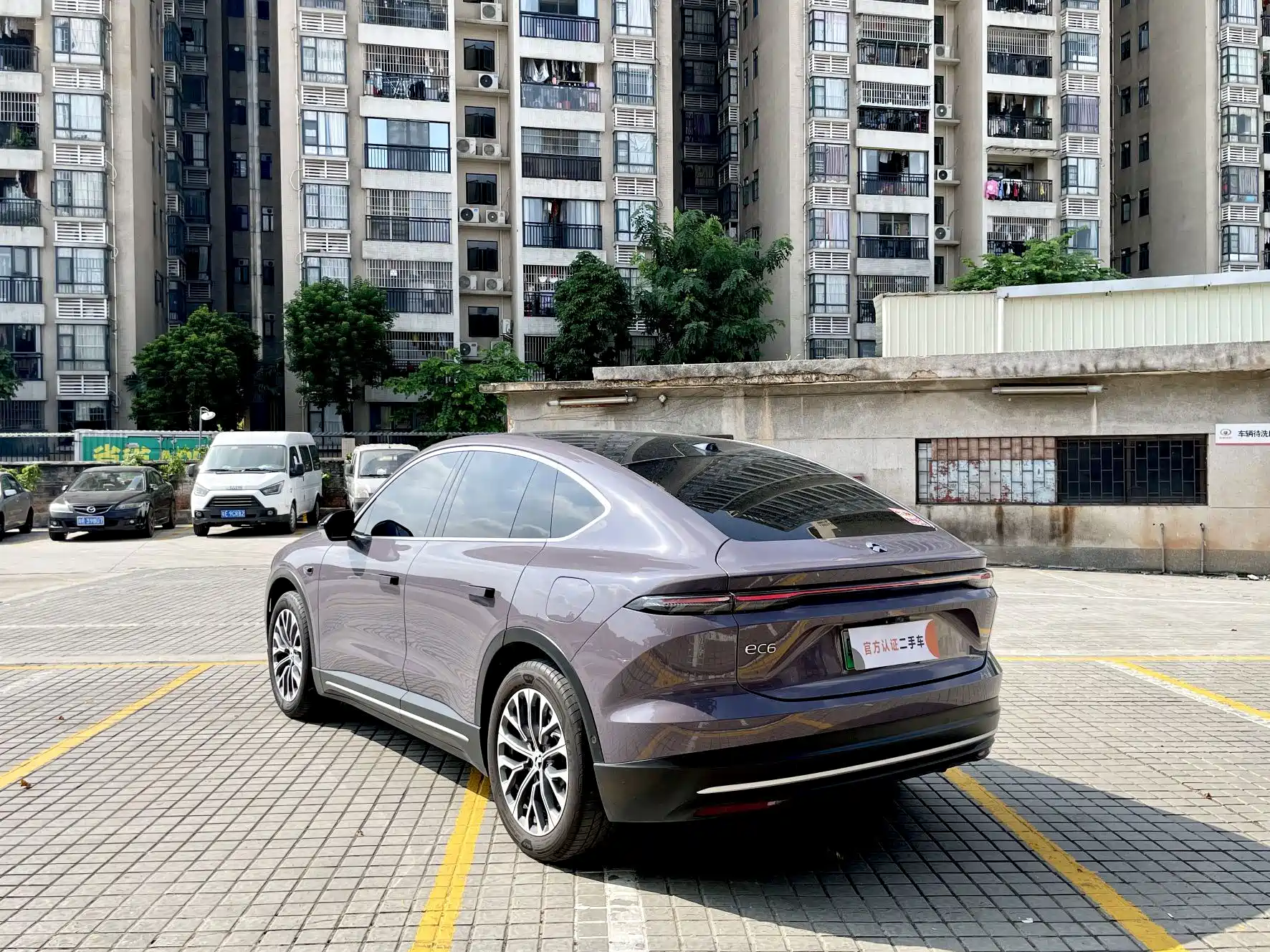 Photo 4 - NIO EC6