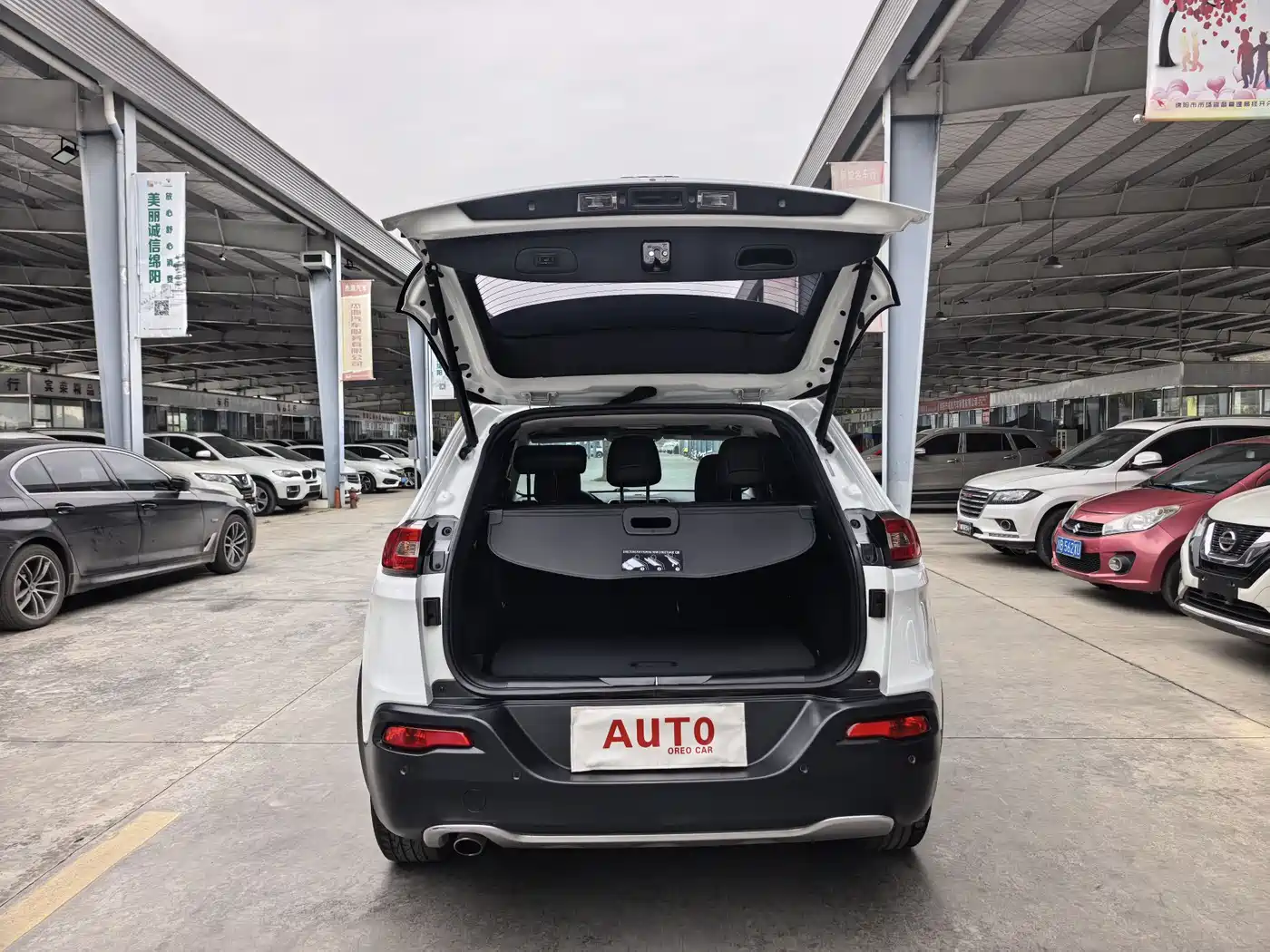 Jeep Cherokee 2018 2017 2.0L Superior Edition