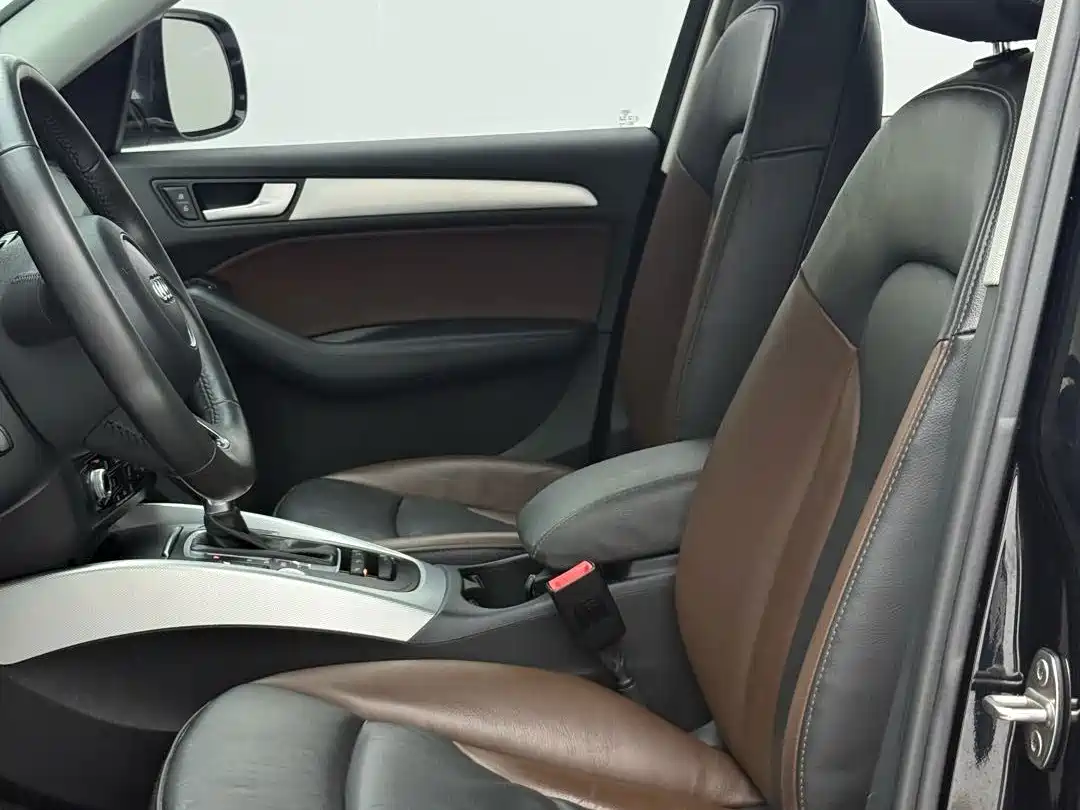 Audi Q5 2018 2017 Plus 40 TFSI Technology