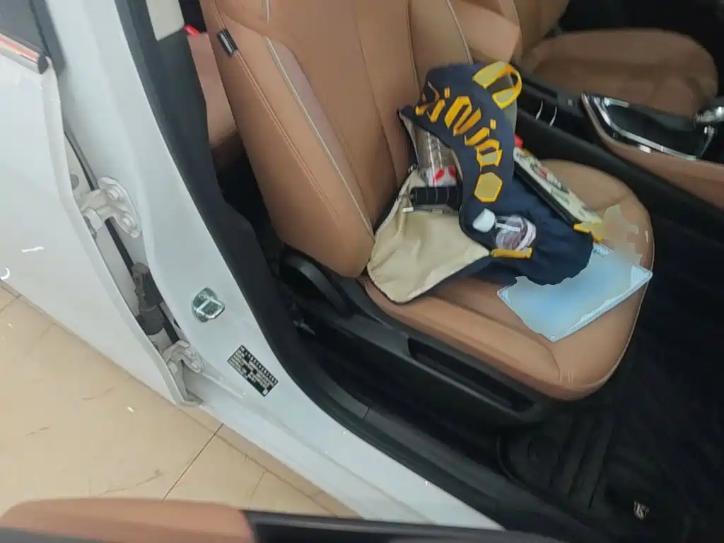 Buick GL6 2023 2021 323T Mild Hybrid Connected Luxury
