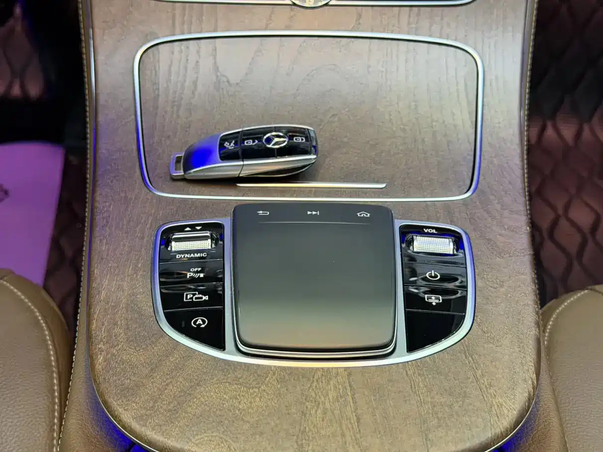 Mercedes-Benz E-Class 2020 E 300 L Fashion фото 10
