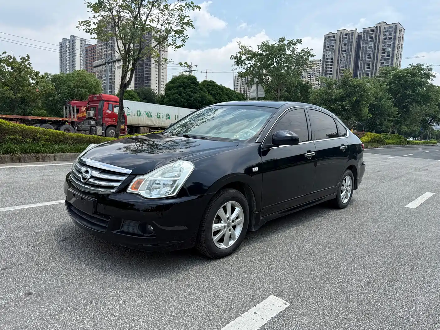 Photo 1 - Nissan Sylphy