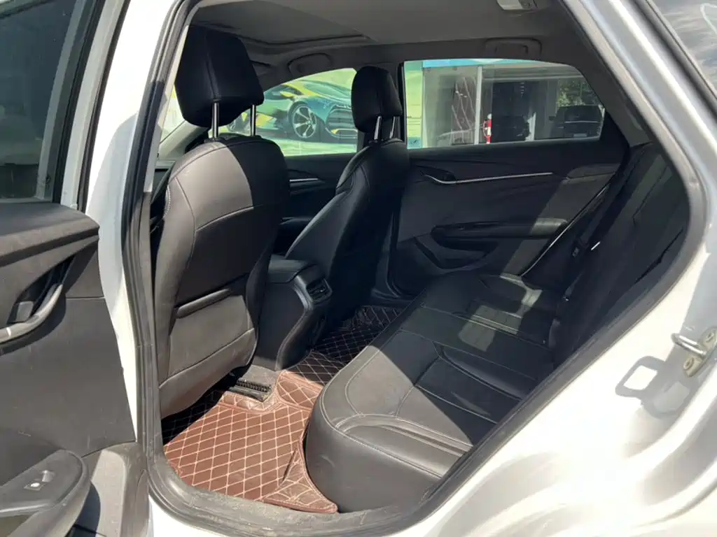 Фото 14 - Buick Excelle