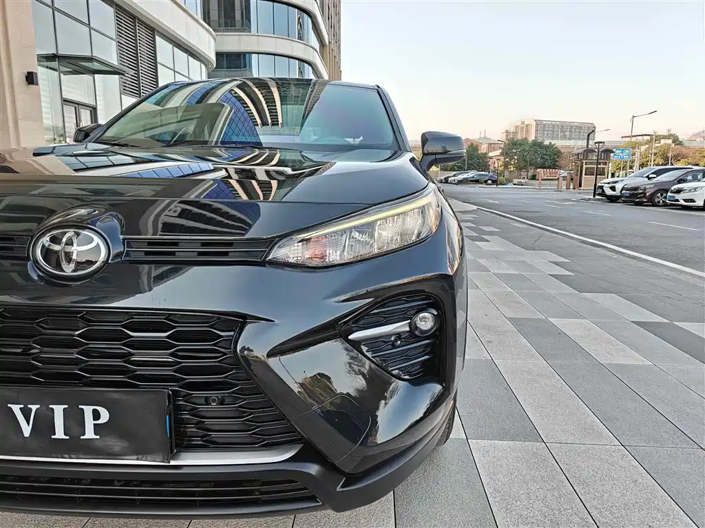 Toyota Wildlander 2022 2.0L CVT 2WD Urban Edition фото 13