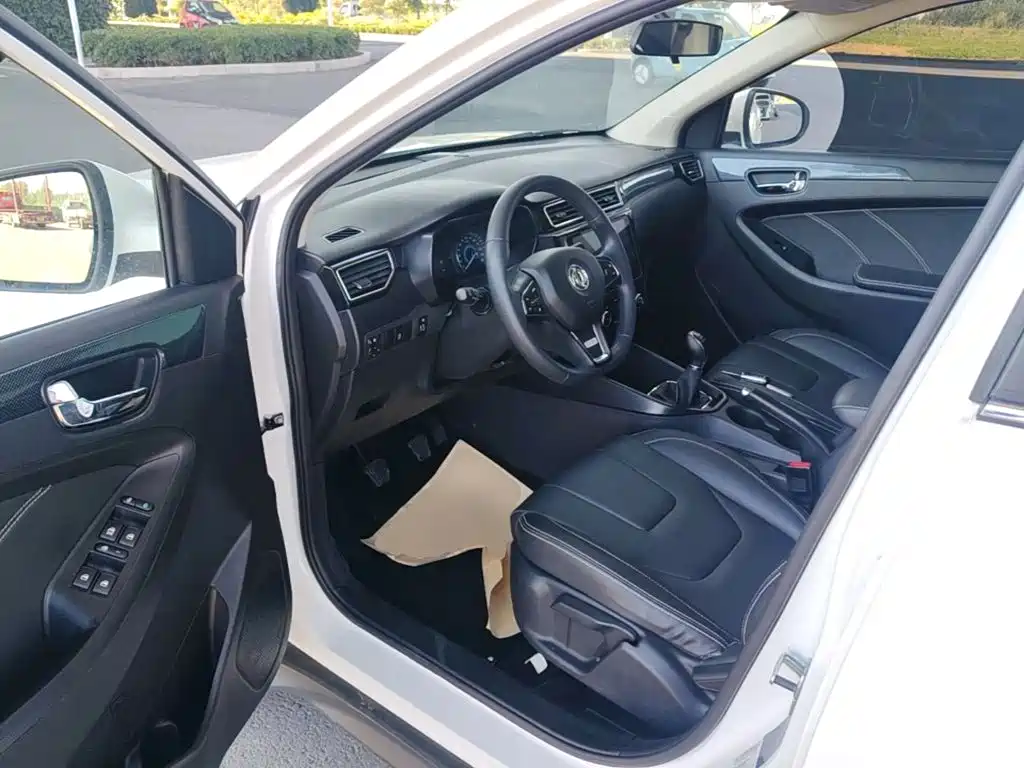 Dongfeng Fengguang Fengguang 580 2022 2021 Facelift ☆Star Edition 1.8L Manual Elite