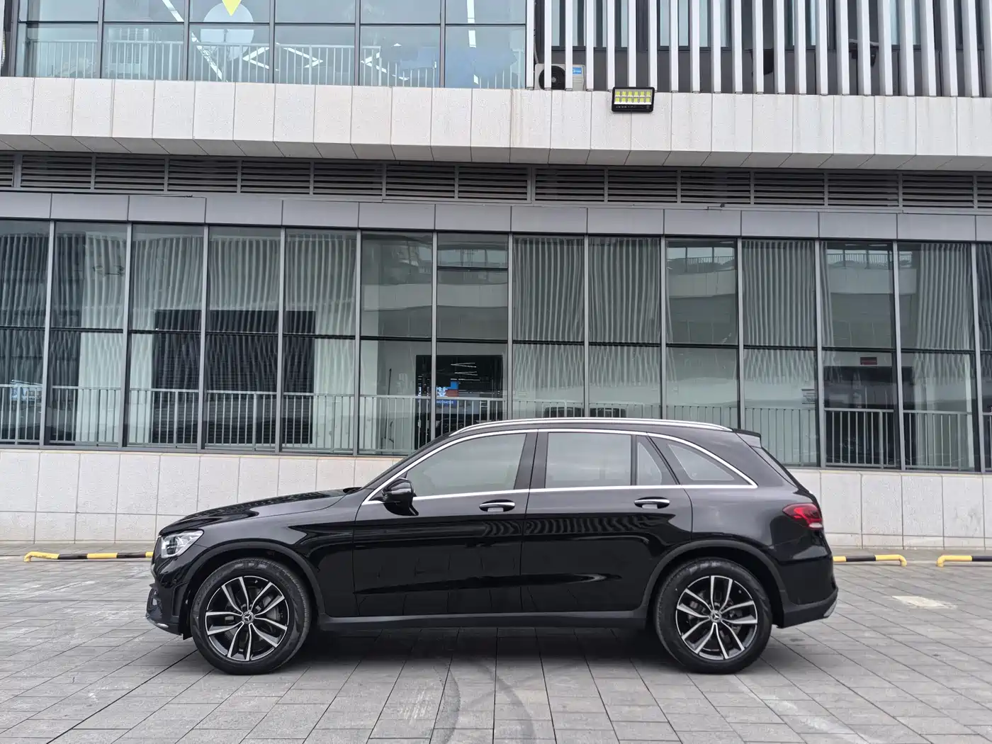 Mercedes-Benz GLC 2020 GLC 260 L 4MATIC Luxury фото 6