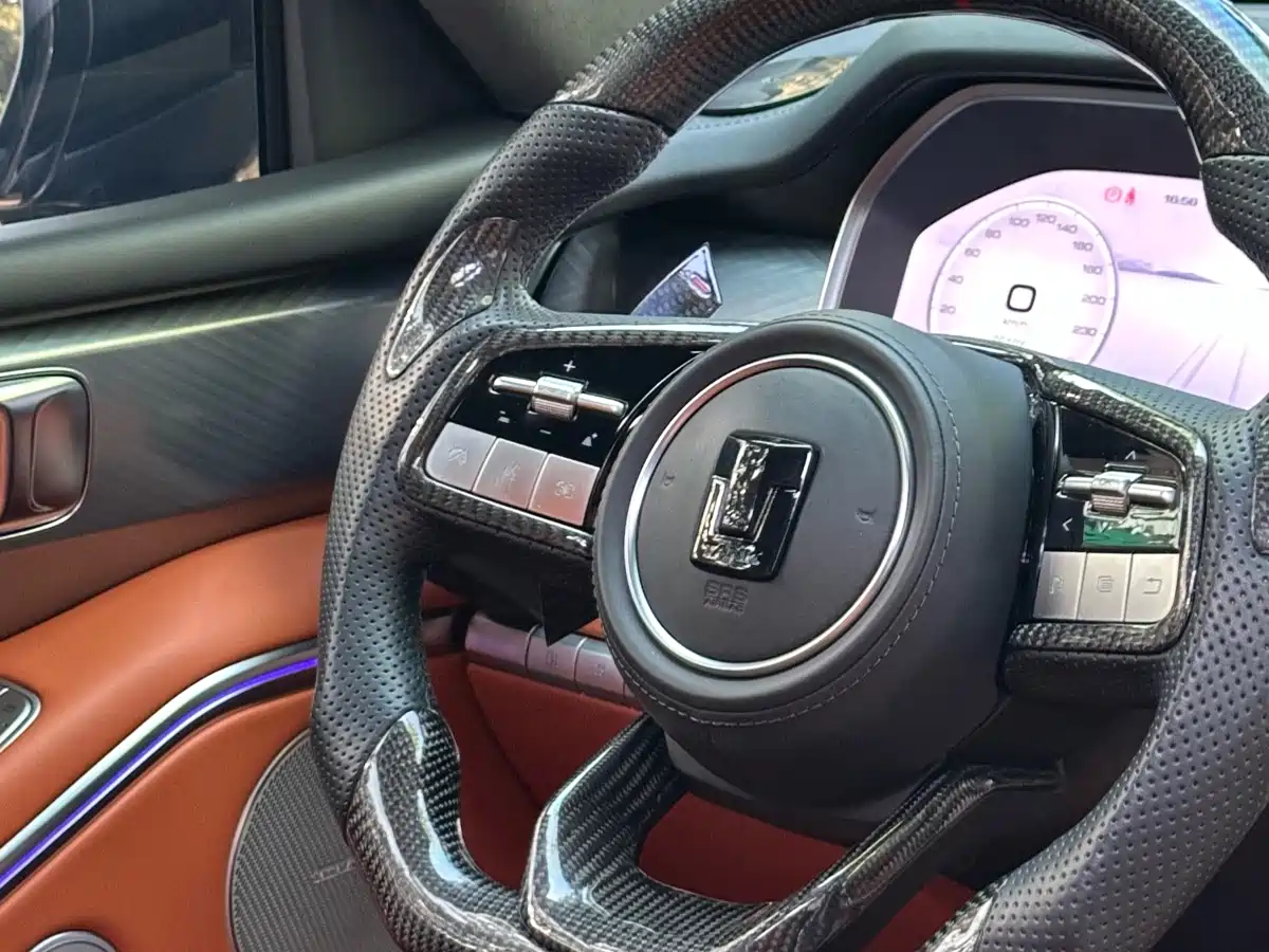 TANK TANK 700 NEW ENERGY