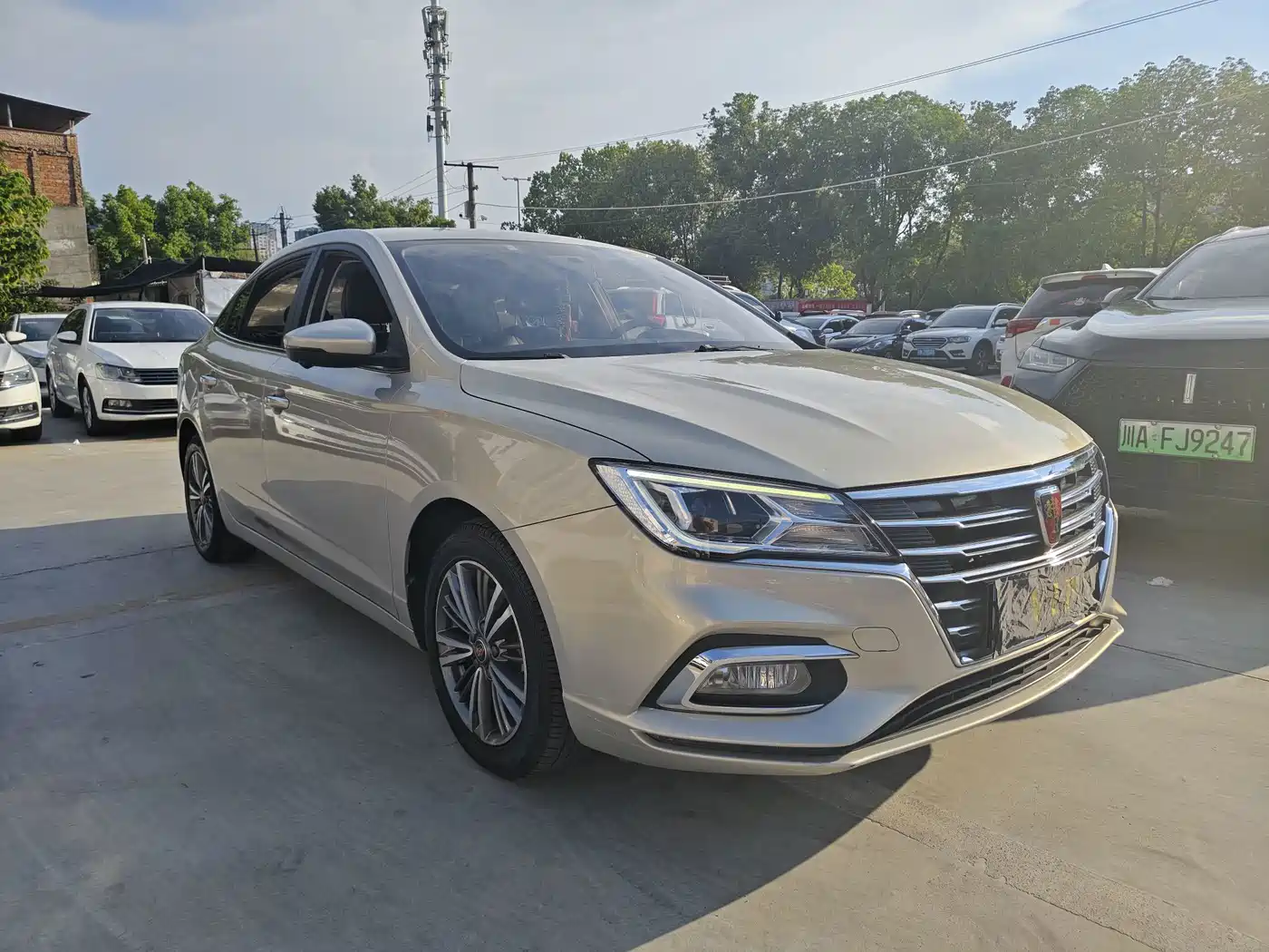 Roewe i5 2019 2019 1.5L Auto 4G Langhao Edition