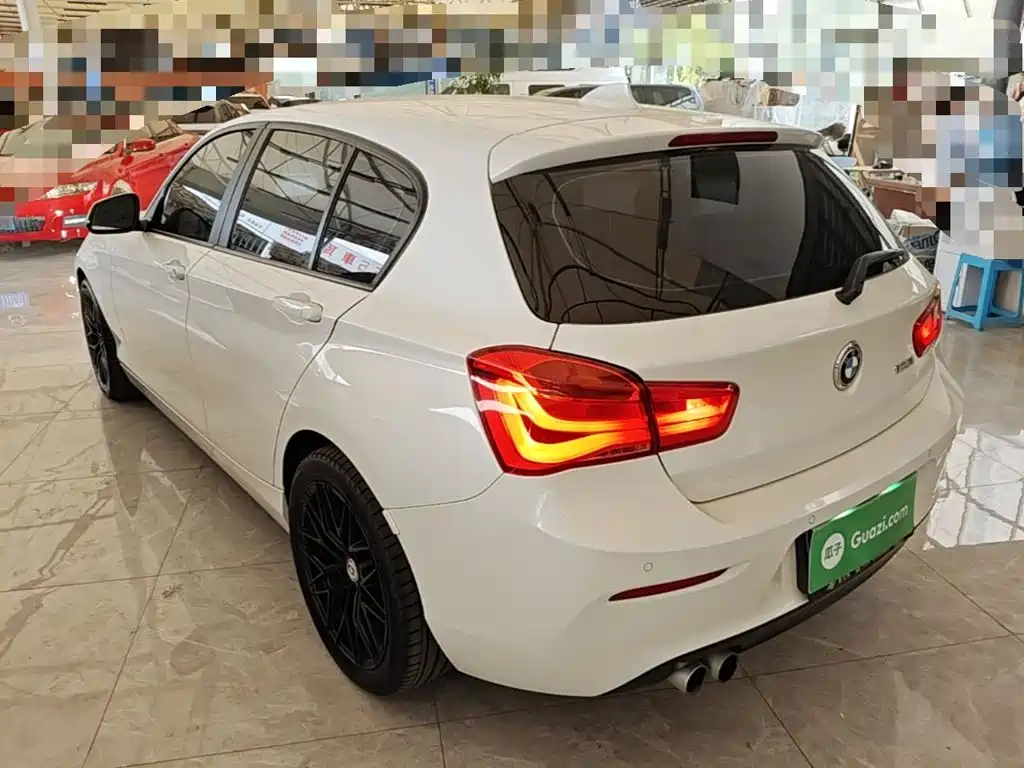 BMW 1 Series (Import) 2017 2016 120i Leading Model