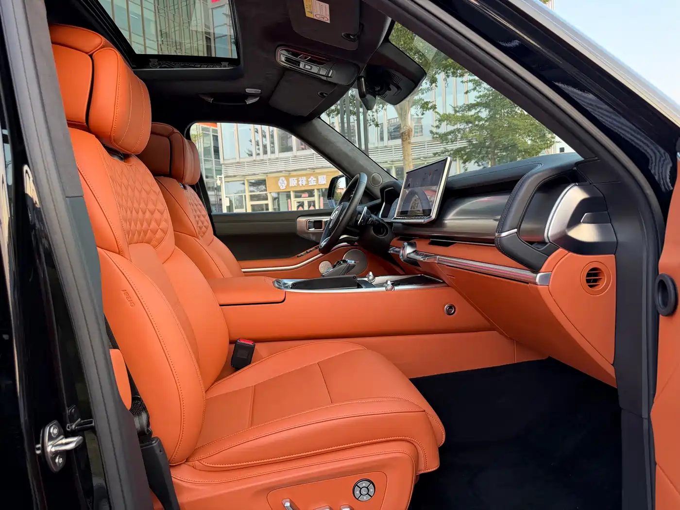 TANK TANK 700 NEW ENERGY