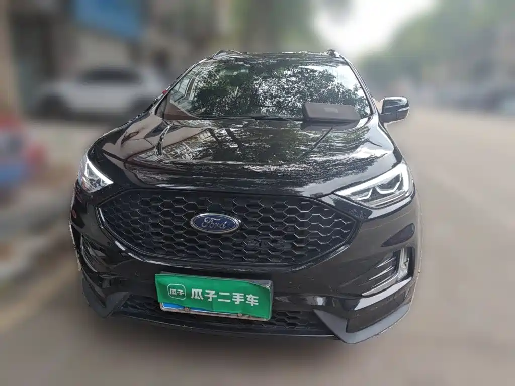 Фото 2 - Ford Edge